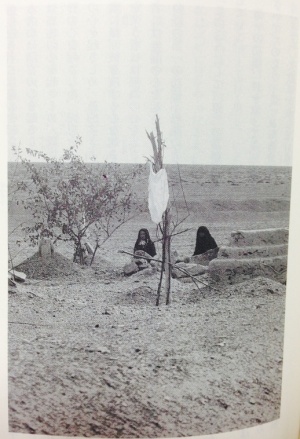 tomb-in-gobi